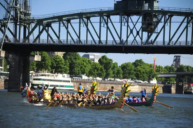 Traditional-Style Dragon Boats Race Portland Rose Festival Dragon Boat Race - Race Results and Information page.